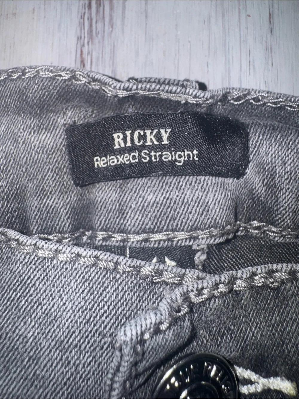 True Religion Ricky Jeans Mens 34 Gray Relaxed Straight Stretch Denim Y2K